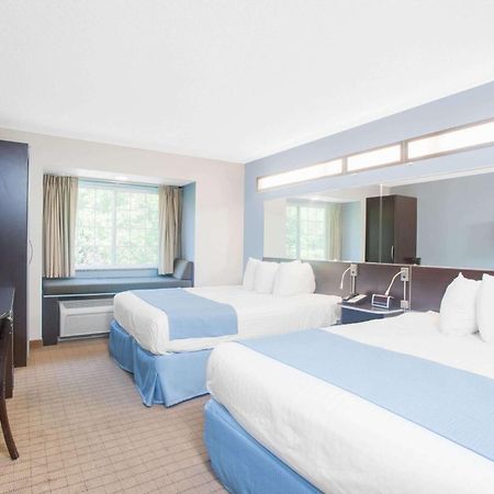 Microtel Inn & Suites Bath Ngoại thất bức ảnh