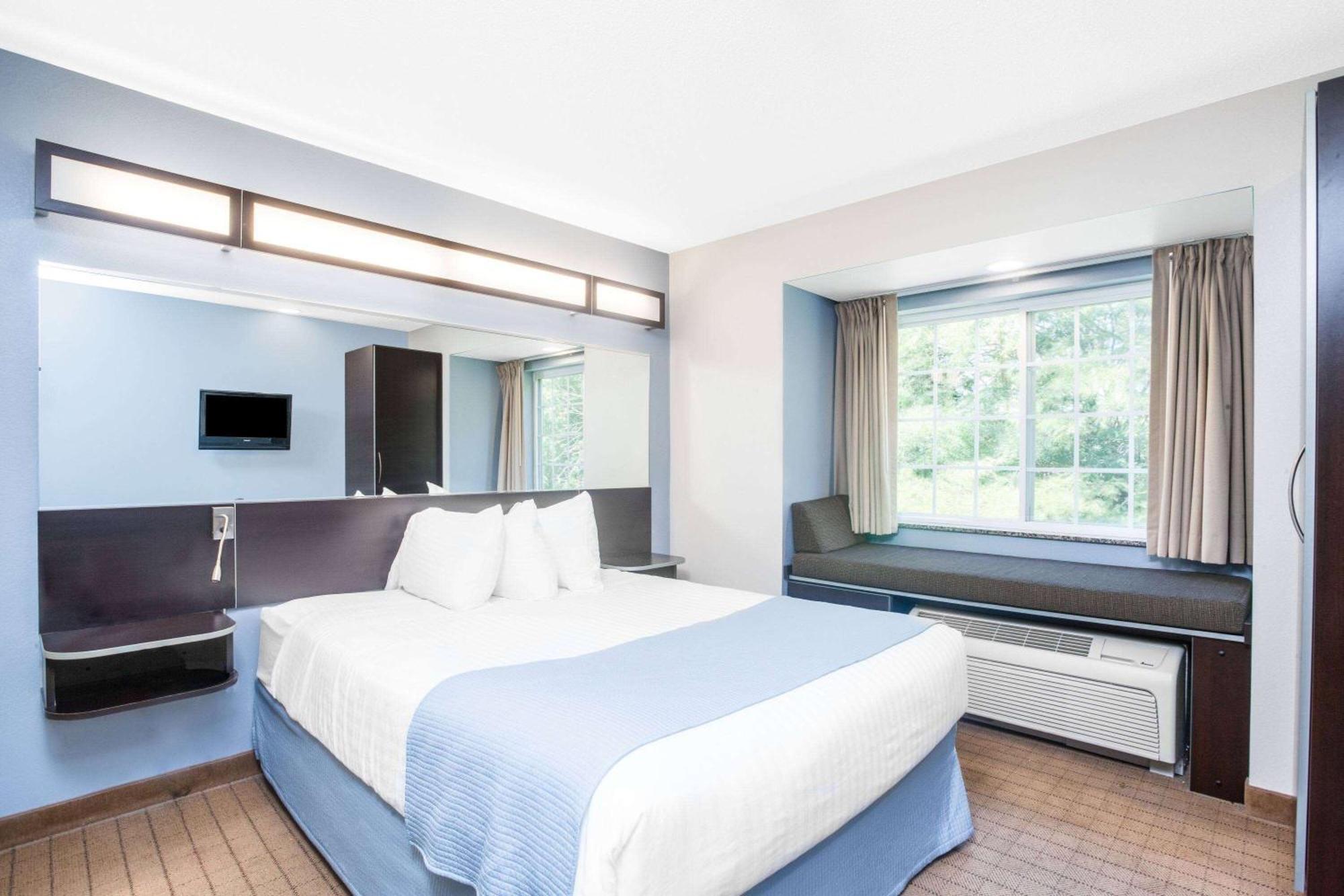 Microtel Inn & Suites Bath Ngoại thất bức ảnh